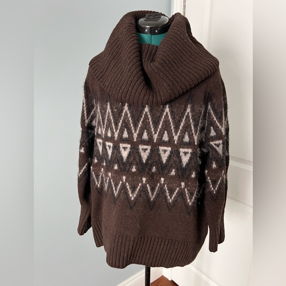 Banana Republic wool chunky pattern sweater